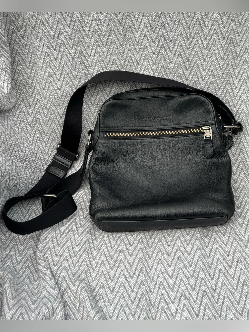 Coach Black Leather Crossbody Bag for Men. Black Houston Flight Bag